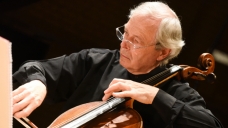 Ulrich Heinen playing cello for BCMG Ulrich Heinen playing cello for BCMG